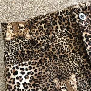 Leopard print mini skirt, Small